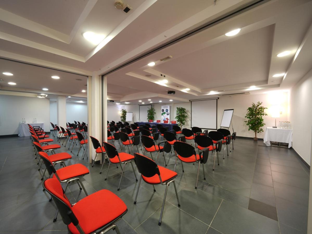 Hotel La Meridiana Perugia Esterno foto