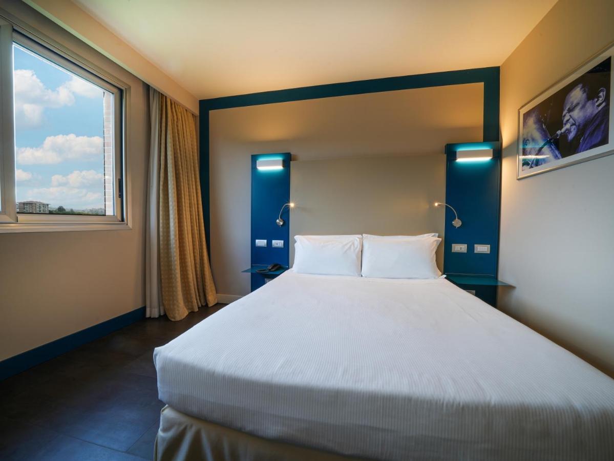 Hotel La Meridiana Perugia Esterno foto